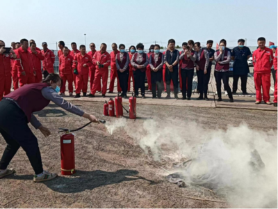 筑牢安全防线，共建平安家园 宾馆服务分公司于共享公寓园区举行消防演练暨消防技术服务活动